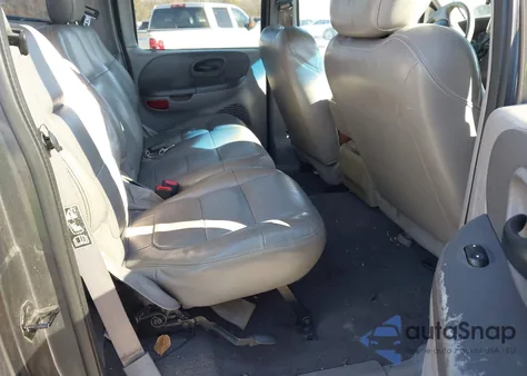 2002 Ford F-150 Lariat/Xlt z USA, uszkodzony, nr VIN 1FTRW08L22KC98708